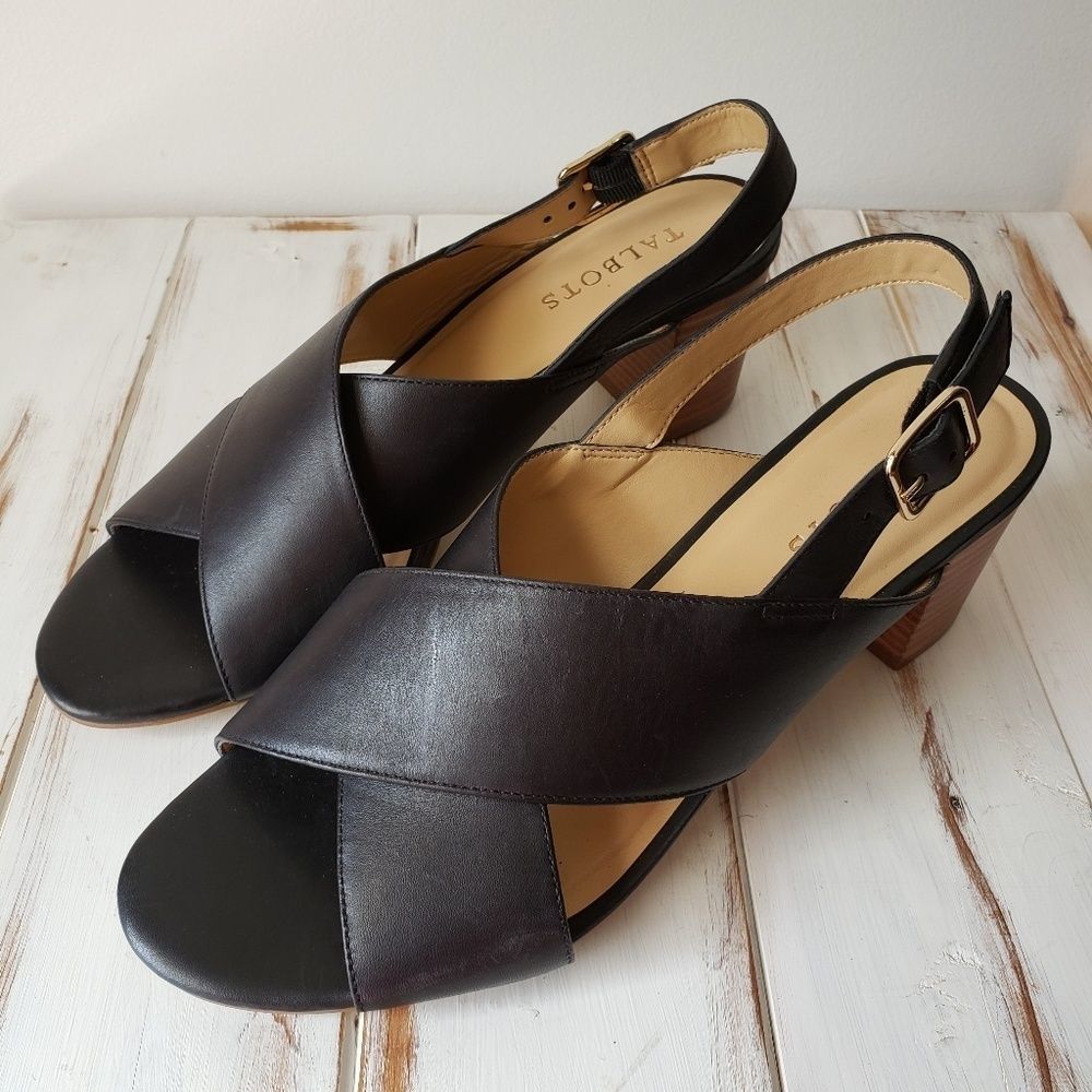 NEVER WORN TALBOTS LEATHER X STRAP SANDALS 9.5